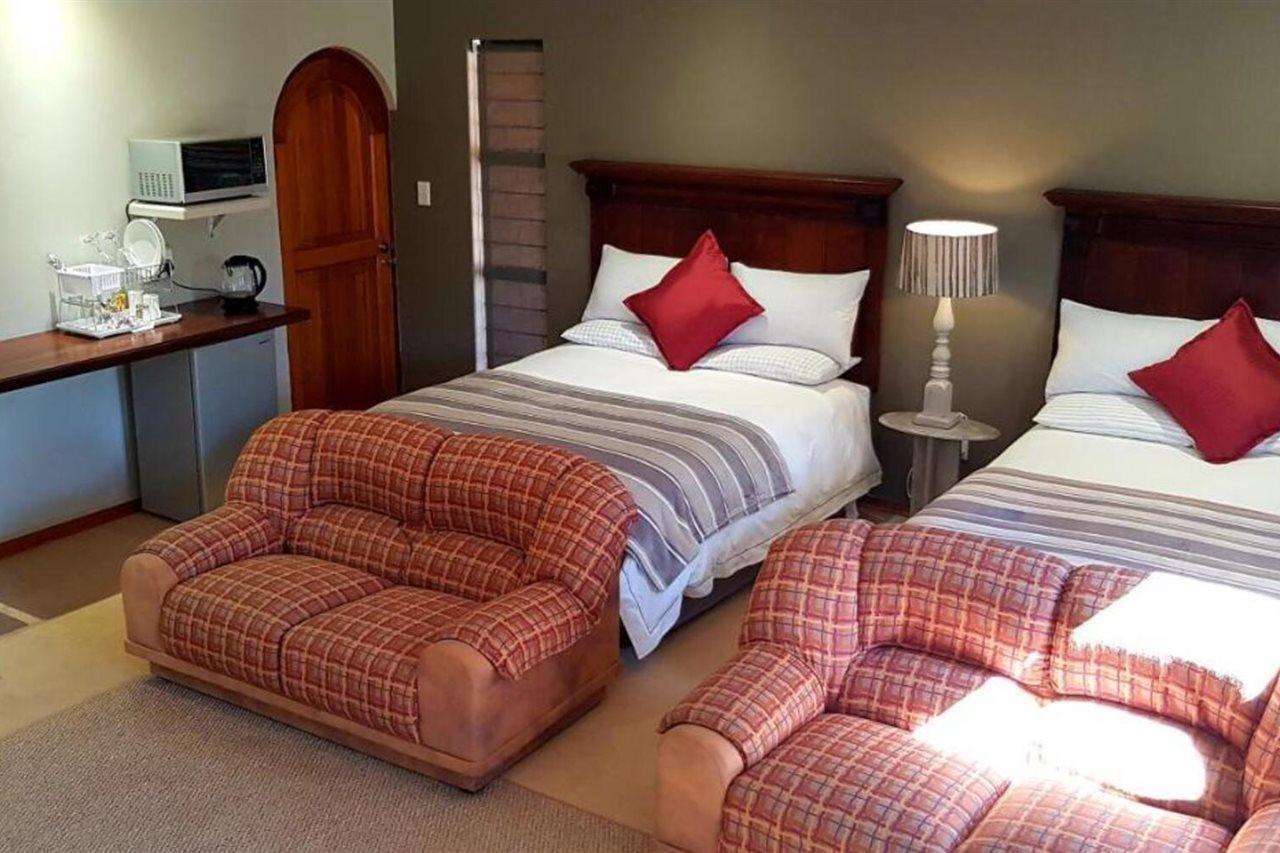 Hotel Butlers Crown Klerksdorp Esterno foto