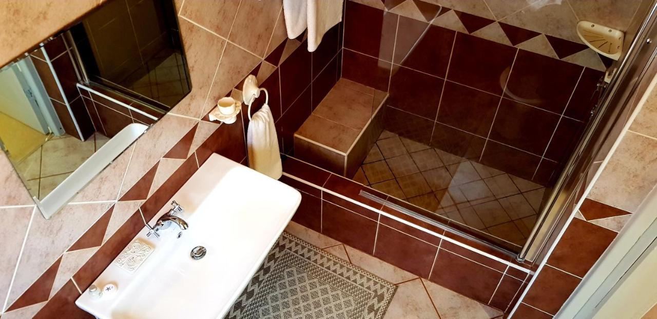Hotel Butlers Crown Klerksdorp Esterno foto